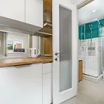 דירה Poseidon Deluxe перша лінія з басейном אודסה