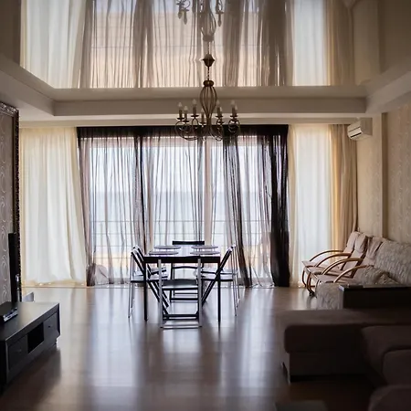 Apartment Poseidon Deluxe перша лінія з басейном *