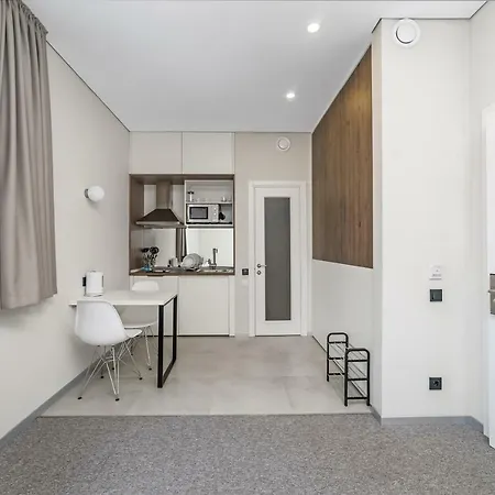 Apartment Poseidon Deluxe перша лінія з басейном *