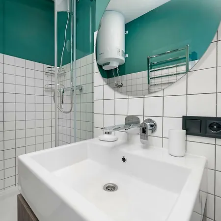 Poseidon Deluxe перша лінія з басейном Odessza