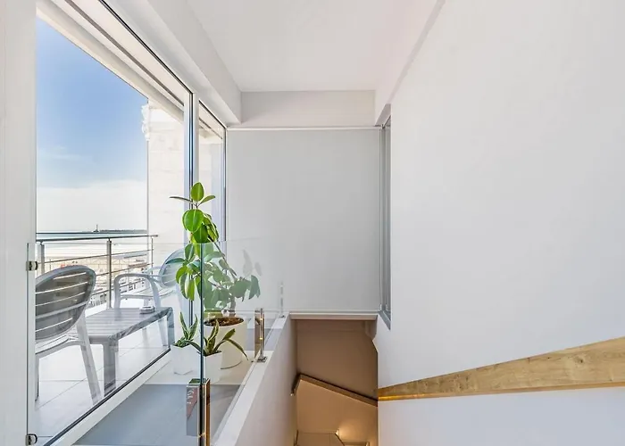 Poseidon Deluxe перша лінія з басейном * Odessa