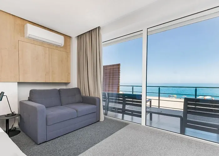 Poseidon Deluxe перша лінія з басейном Odessa