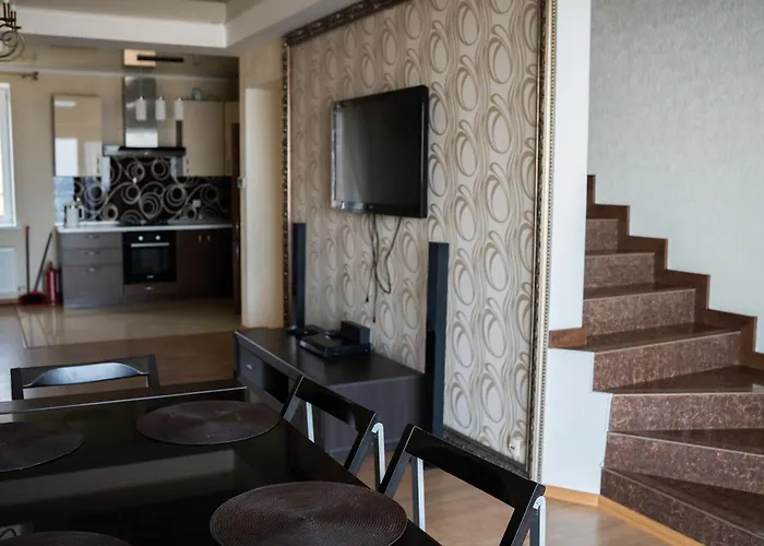 Poseidon Deluxe перша лінія з басейном Apartment