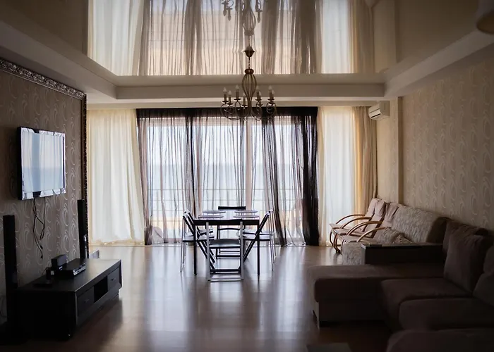 Apartment Poseidon Deluxe перша лінія з басейном *