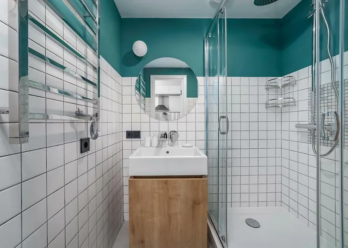 Apartment Poseidon Deluxe перша лінія з басейном *