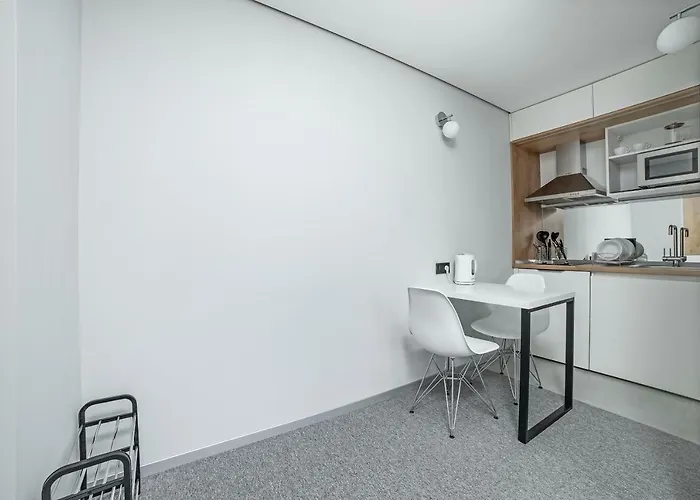 Poseidon Deluxe перша лінія з басейном Apartment *