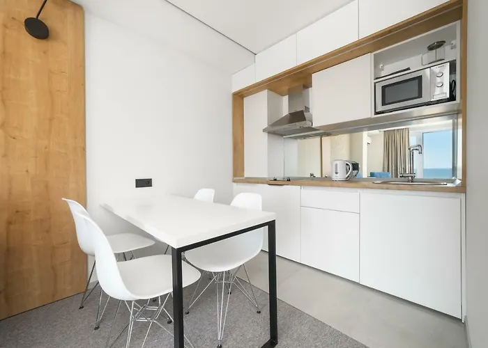 Apartment Poseidon Deluxe перша лінія з басейном Odessa