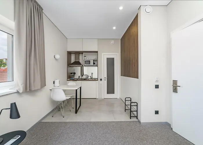 Apartment Poseidon Deluxe перша лінія з басейном *