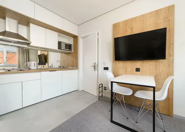 Poseidon Deluxe перша лінія з басейном Apartment Odessa