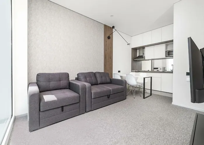 Poseidon Deluxe перша лінія з басейном