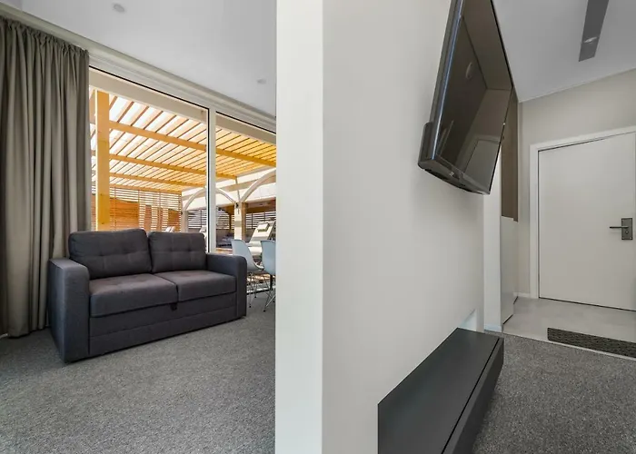 Poseidon Deluxe перша лінія з басейном Apartment Odesa