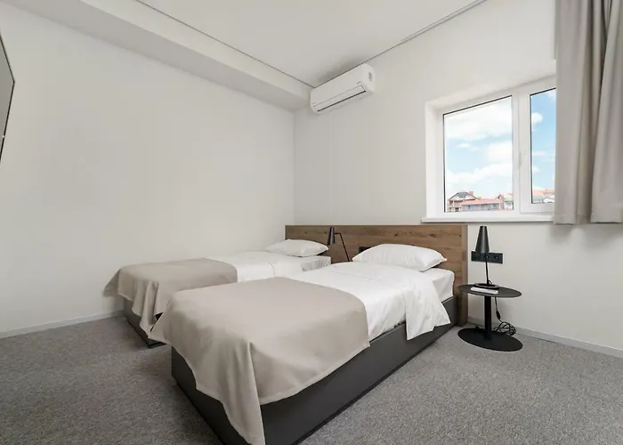 Appartamento Poseidon Deluxe перша лінія з басейном Odessa