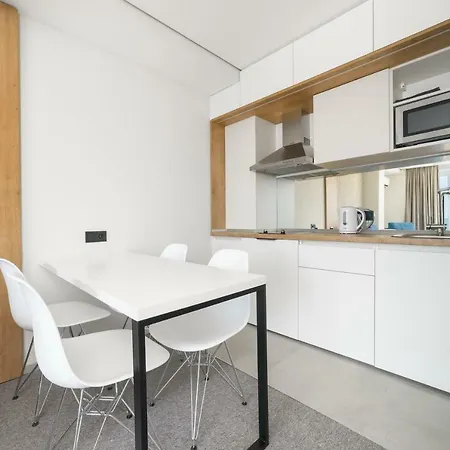 Daire Poseidon Deluxe перша лінія з басейном Odessa