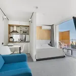 Poseidon Deluxe перша лінія з басейном Odessza