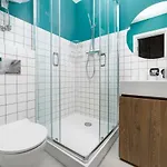 Poseidon Deluxe перша лінія з басейном Odessza