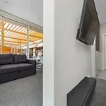 Poseidon Deluxe перша лінія з басейном Apartman Odessza